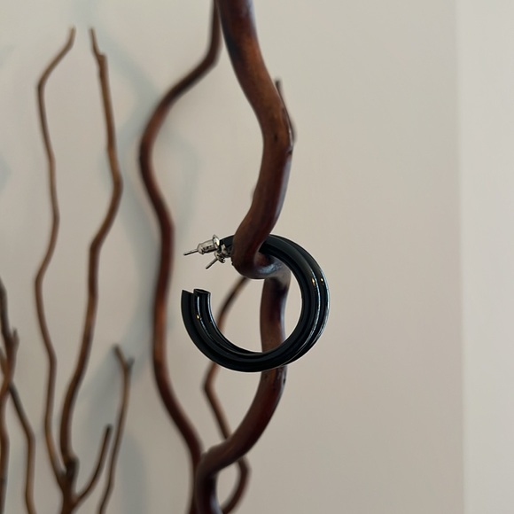 Black Hollow Metal Hoop Earrings - Picture 5 of 5